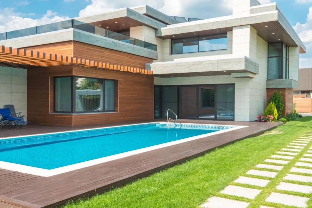 Pool Equipment Repair in Elk Grove, CA